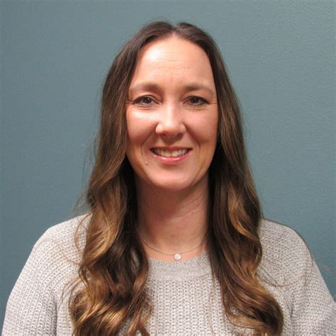 Dr. Lisa Mayes, DO, Family Medicine .